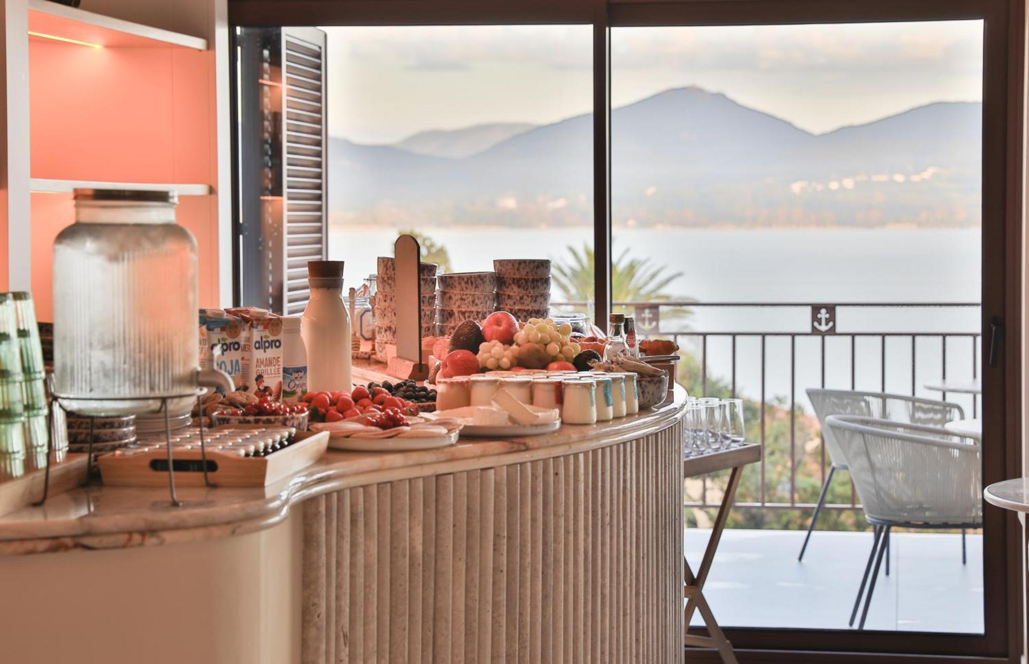 Tinah Saint-Tropez Exterior foto